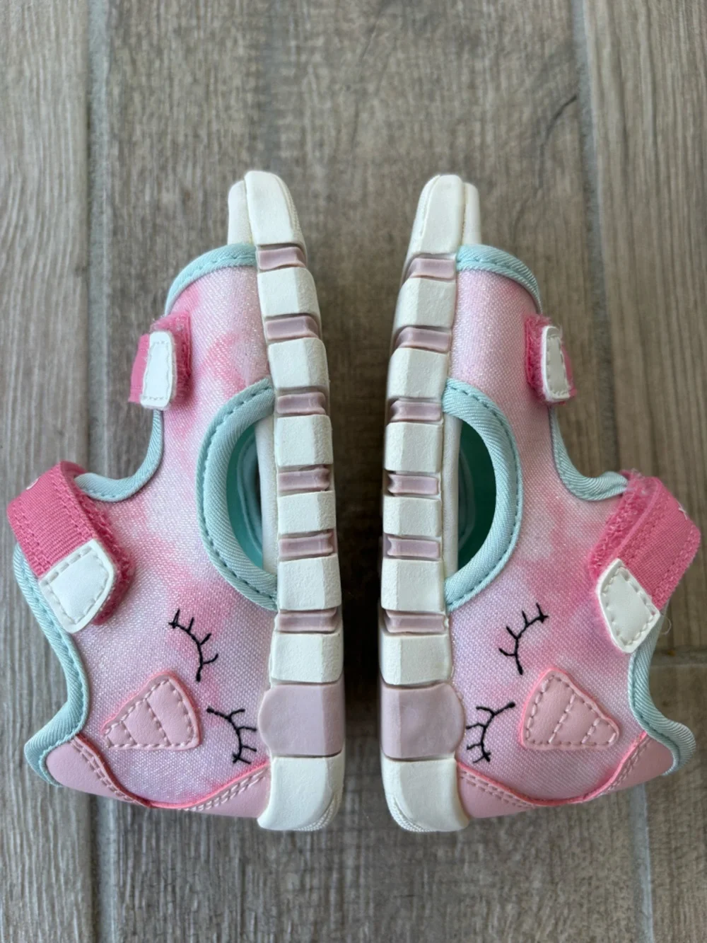 Geox Lupidoo Pink & Mint Unicorn Two Strap Sandal Little Girl Size 7 (23)